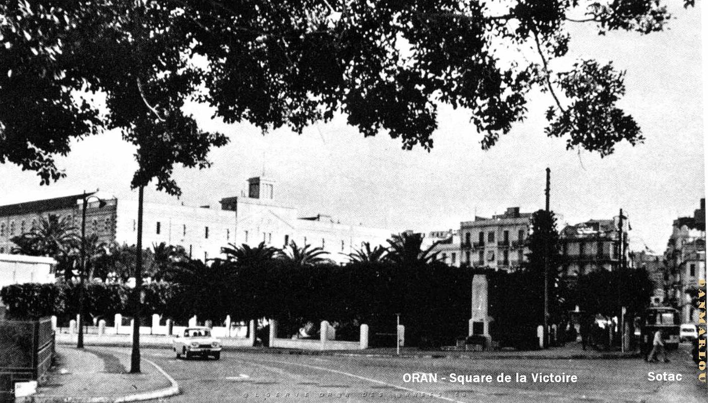 Oran - Square dee la Victoire - Petit Vichy.jpg